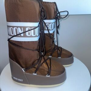 Moon Boot Women's Chocolate Brown Winter Boots with White Banding